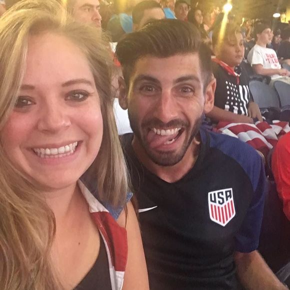 Meet your Posher, Stephanie - Picture 1 of 1